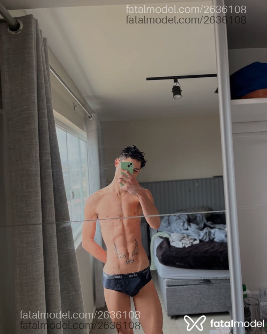 Acompanhante homem morena (o) de olhos pretos em Florianópolis - Richard