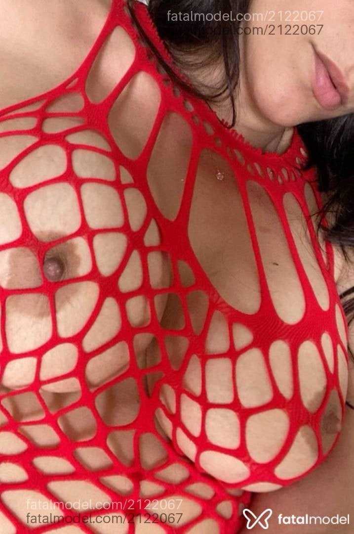 Acompanhante mulher com cabelo castanho de olhos castanhos em Rondonópolis - Mia