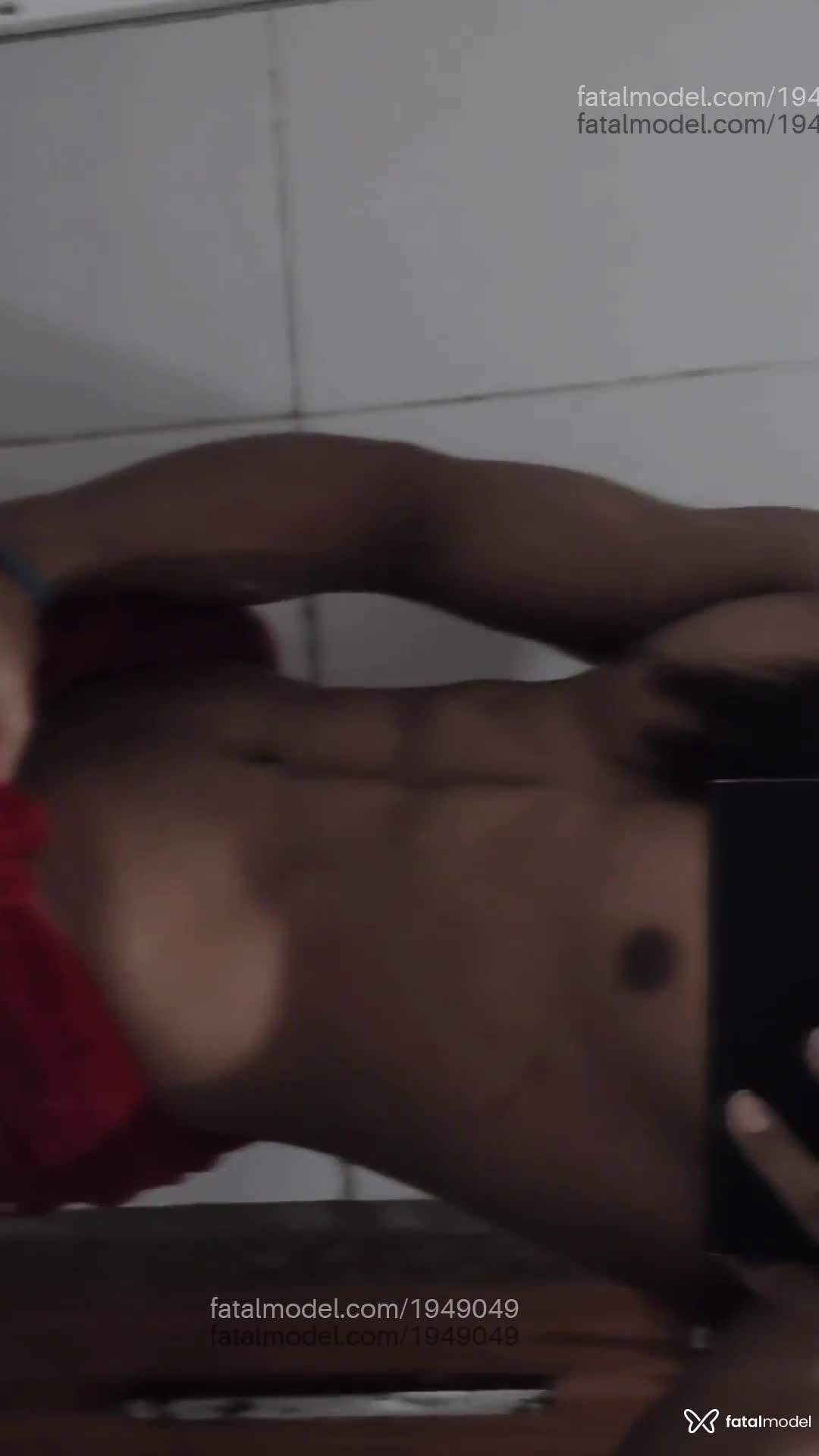 Acompanhante homem com cabelo castanho de olhos pretos em Belém - Wesley