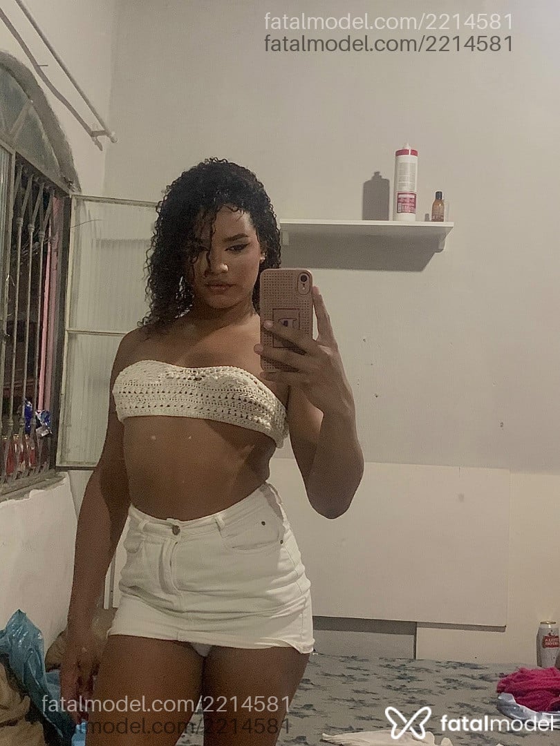 Acompanhante mulher trans com cabelo castanho de olhos castanhos em Rio de Janeiro - Pietra