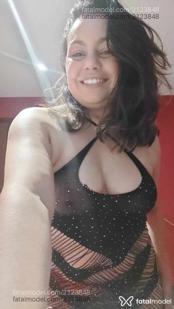 Acompanhante mulher morena (o) de olhos castanhos - Ousadasolteira