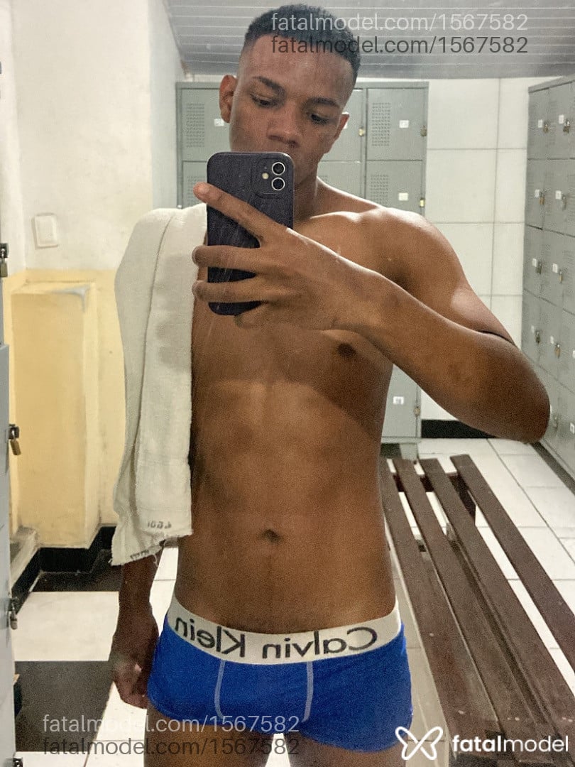 Acompanhante homem morena (o) de olhos pretos em Pará de Minas Acompanhante homem morena (o) de olhos pretos em Pará de Minas - Gabriel Lopes