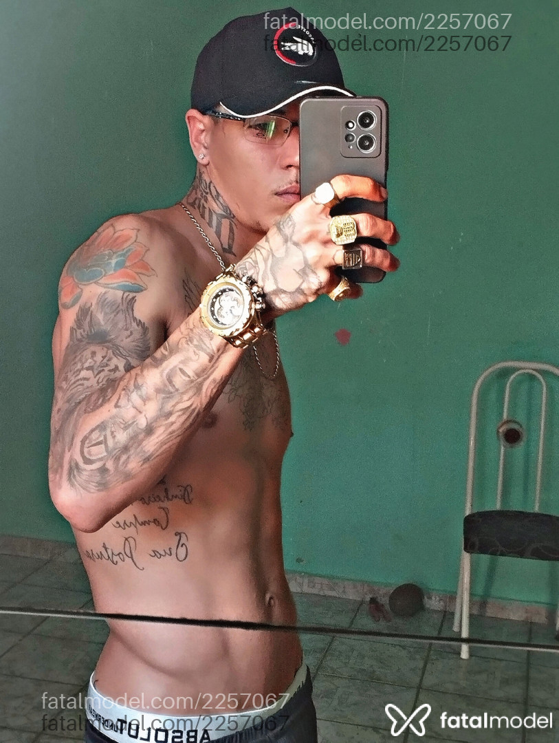 Acompanhante homem morena (o) de olhos castanhos em Nova Londrina - Sonic