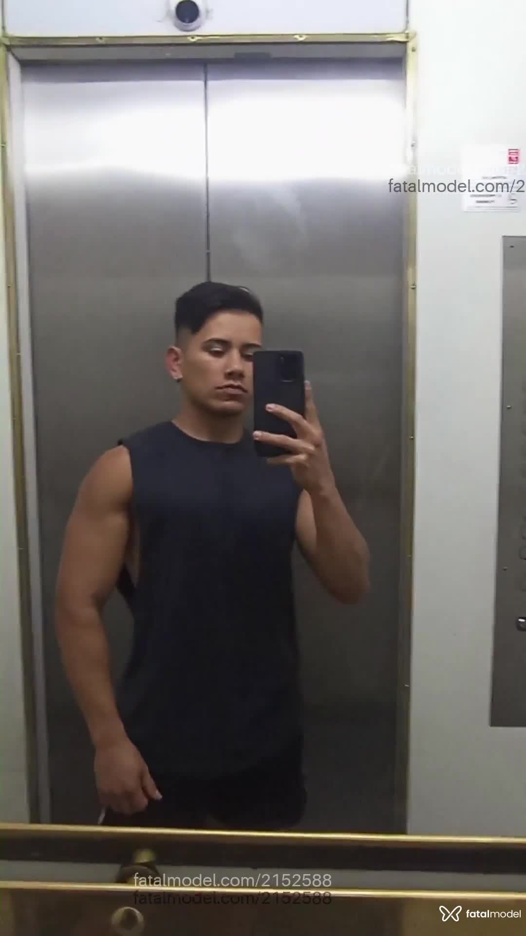 Acompanhante homem morena (o) de olhos pretos em São Paulo - David