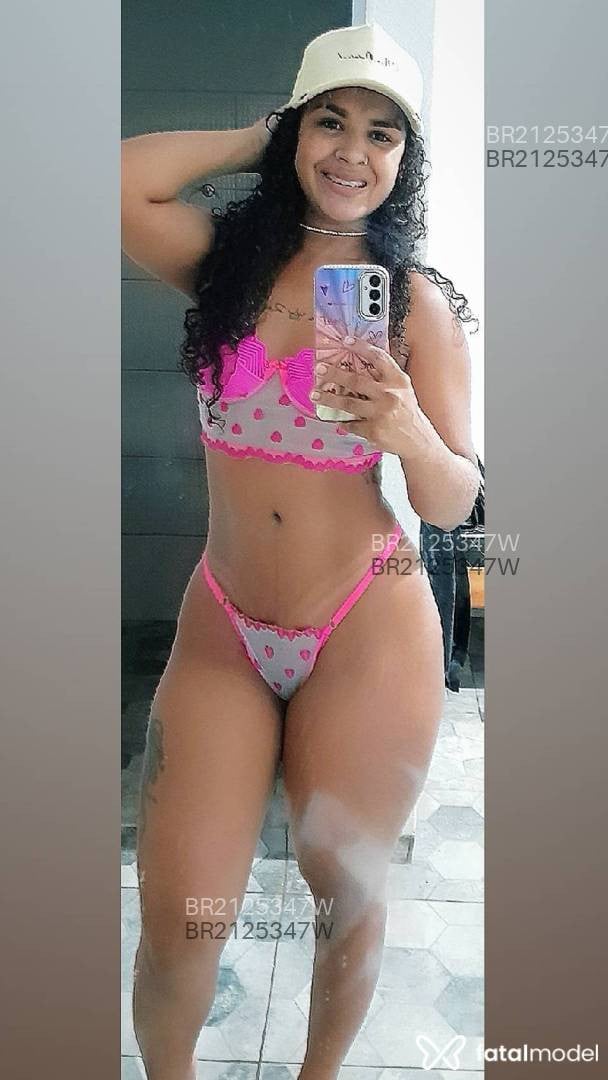 Acompanhante mulher morena (o) de olhos castanhos em Sorriso Acompanhante mulher morena (o) de olhos castanhos em Sorriso - Hellen
