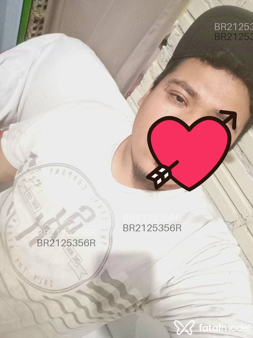 Acompanhante homem morena (o) de olhos castanhos - Caleby Acompanhante homem morena (o) de olhos castanhos - Caleby
