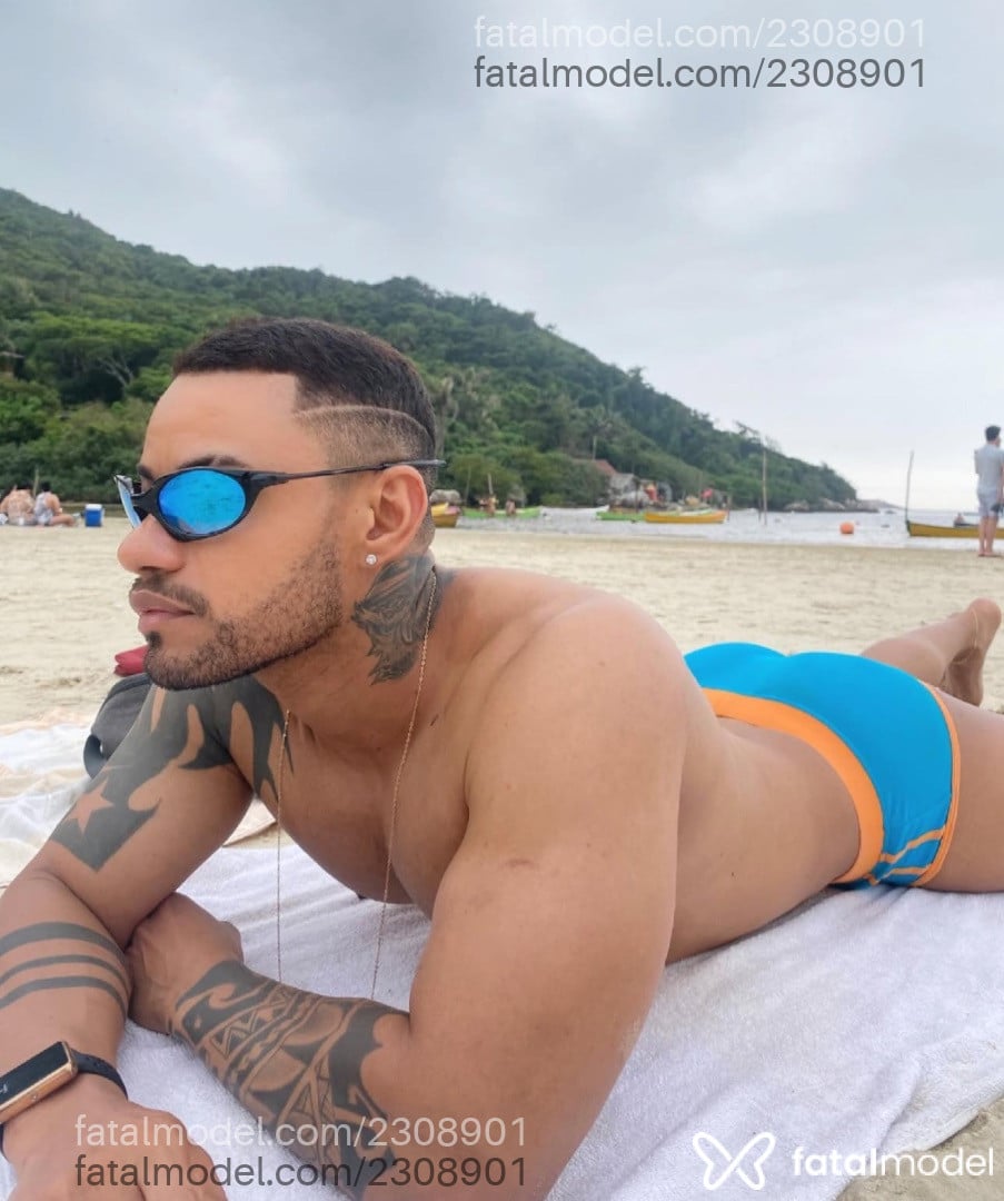 Acompanhante homem morena (o) de olhos castanhos - Kauan Acompanhante homem morena (o) de olhos castanhos - Kauan