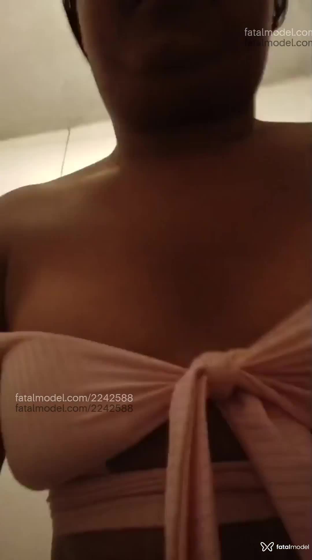 Acompanhante mulher trans morena (o) de olhos castanhos em Sete Lagoas - Morena