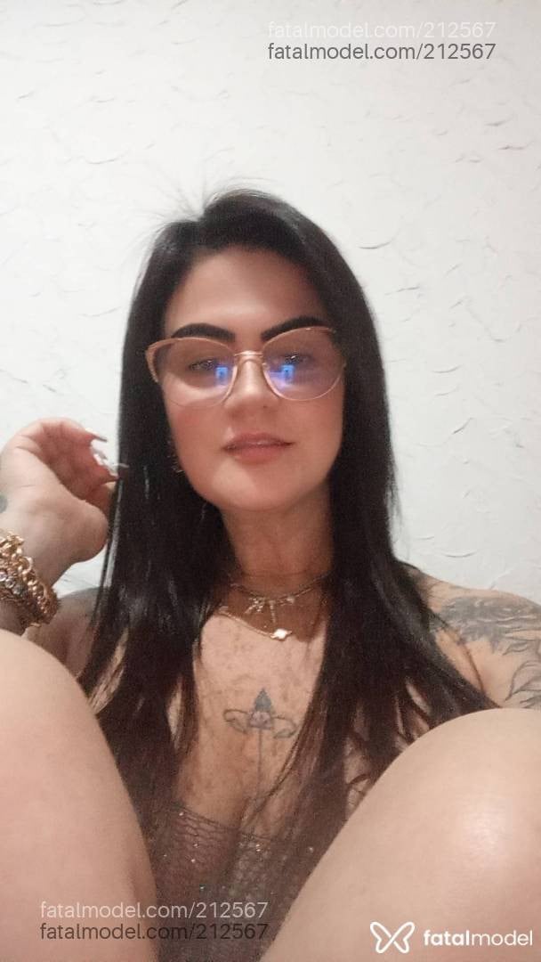 Acompanhante mulher morena (o) de olhos castanhos - Bruna Ferraz