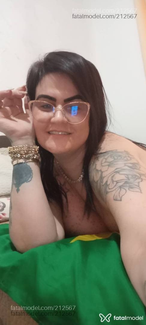 Acompanhante mulher morena (o) de olhos castanhos em Juiz de Fora Acompanhante mulher morena (o) de olhos castanhos em Juiz de Fora - Larissa Bitencourt