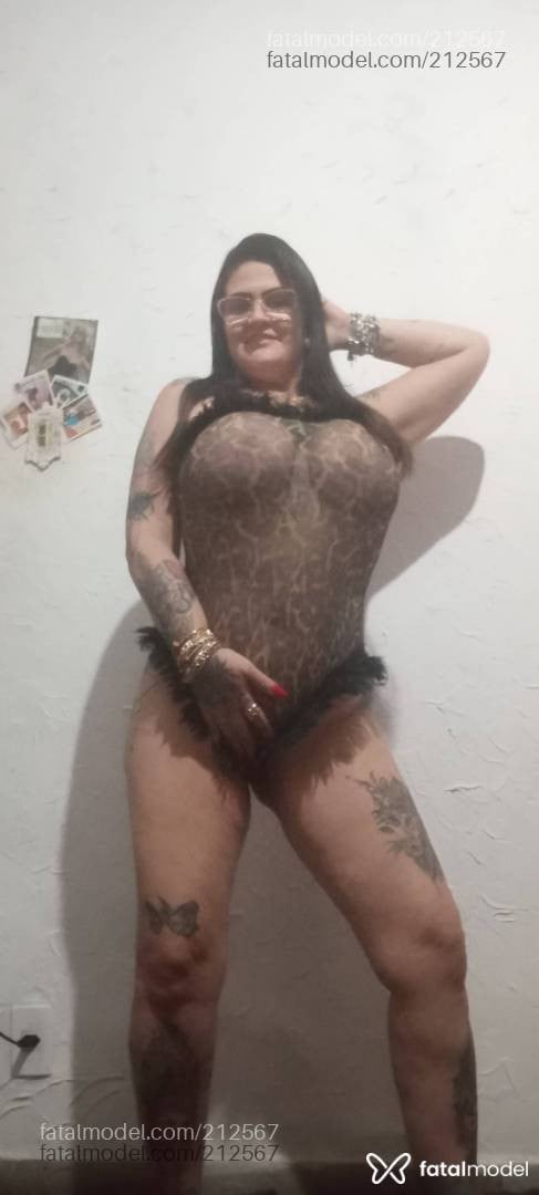 Acompanhante mulher morena (o) de olhos castanhos - Larissa Bitencourt