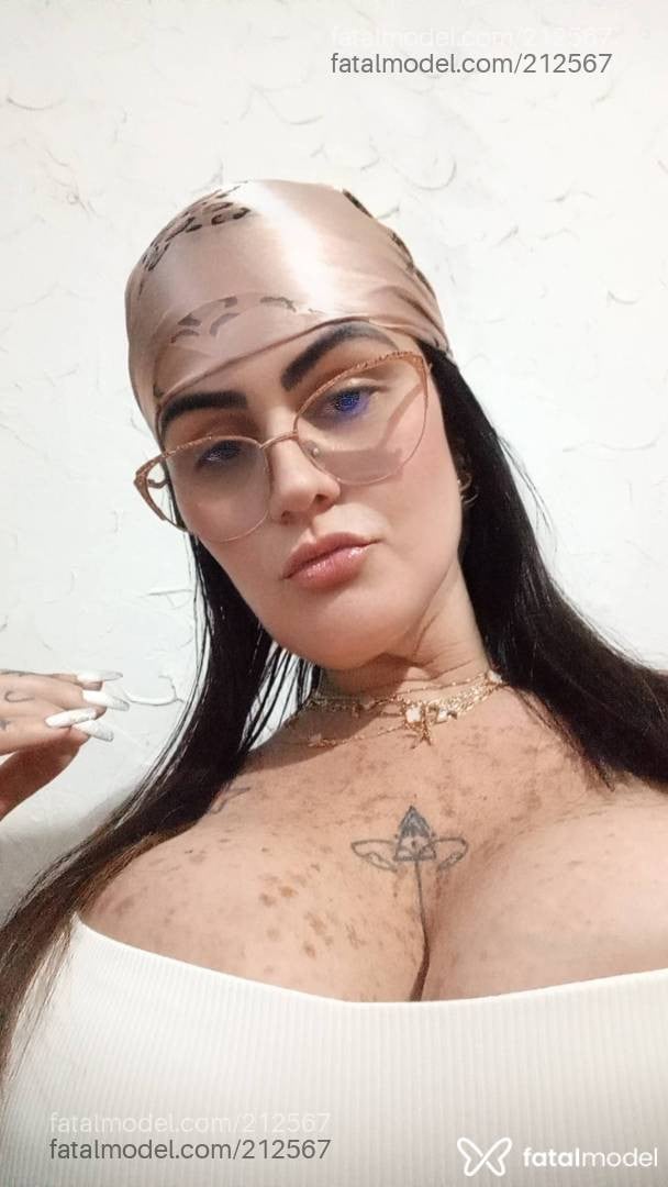 Acompanhante mulher morena (o) de olhos castanhos - Bruna Ferraz