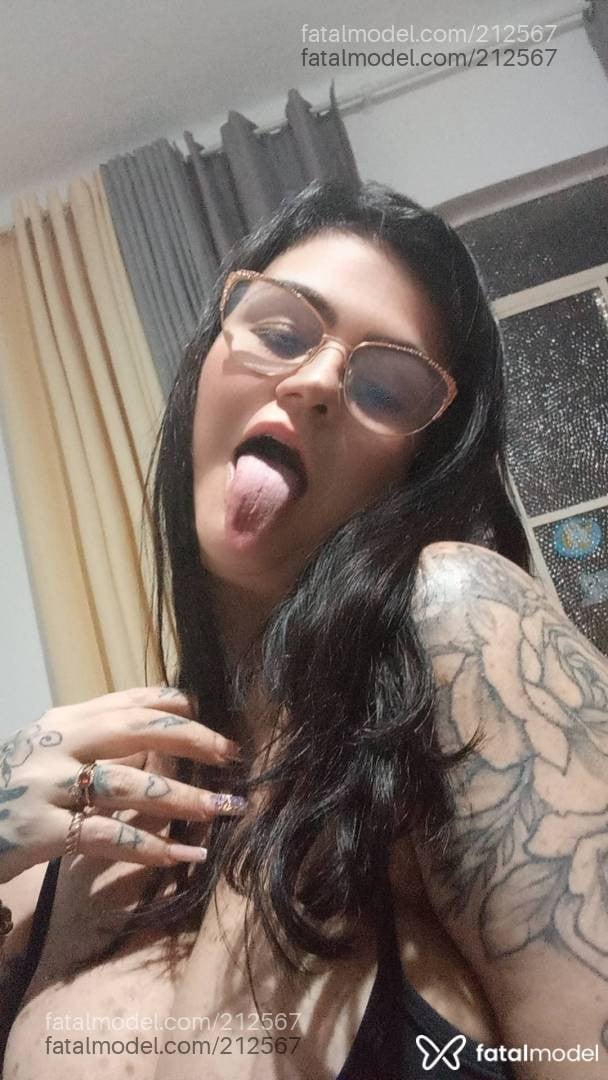 Acompanhante mulher morena (o) de olhos castanhos - Bruna Ferraz