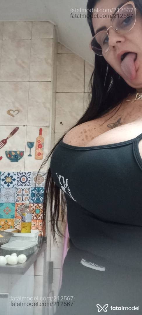 Acompanhante mulher morena (o) de olhos castanhos - Bruna Ferraz