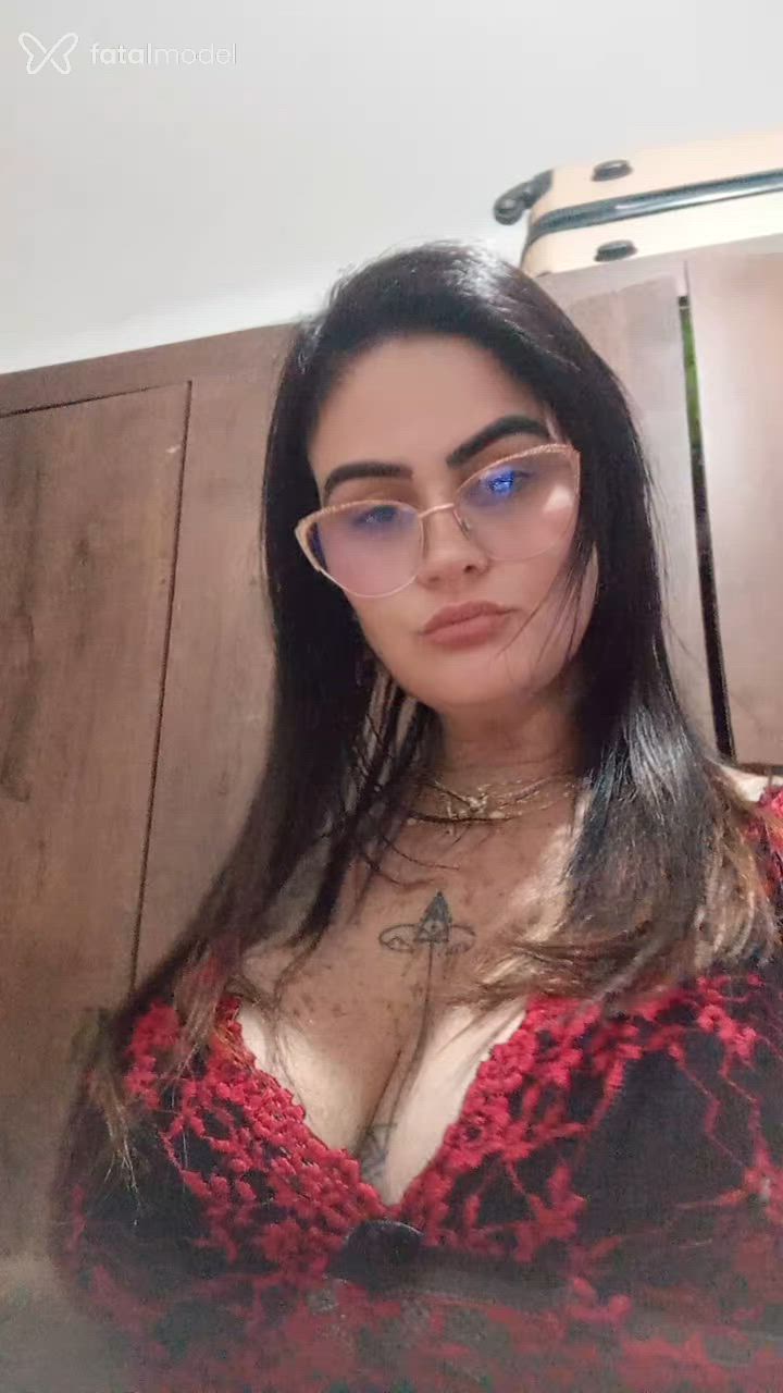 Acompanhante mulher morena (o) de olhos castanhos - Bruna Ferraz Acompanhante mulher morena (o) de olhos castanhos - Bruna Ferraz
