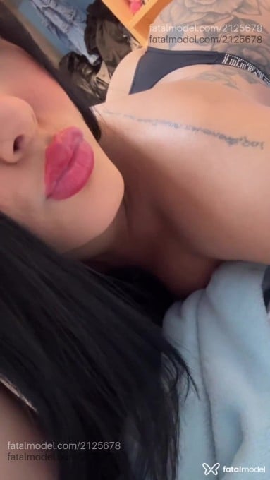 Acompanhante mulher morena (o) de olhos castanhos em Ourinhos - Wendi Miyazaki