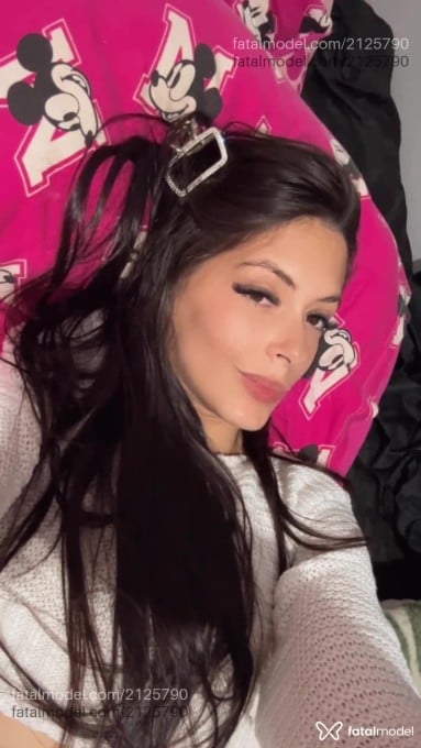 Acompanhante mulher com cabelo castanho de olhos castanhos em Porto Alegre - Sanny Eduarda