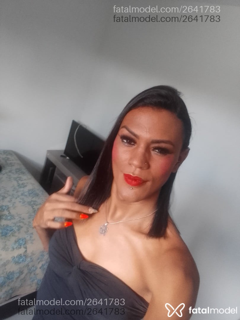 Acompanhante mulher trans morena (o) de olhos castanhos em João Pessoa - Esmeraldinha