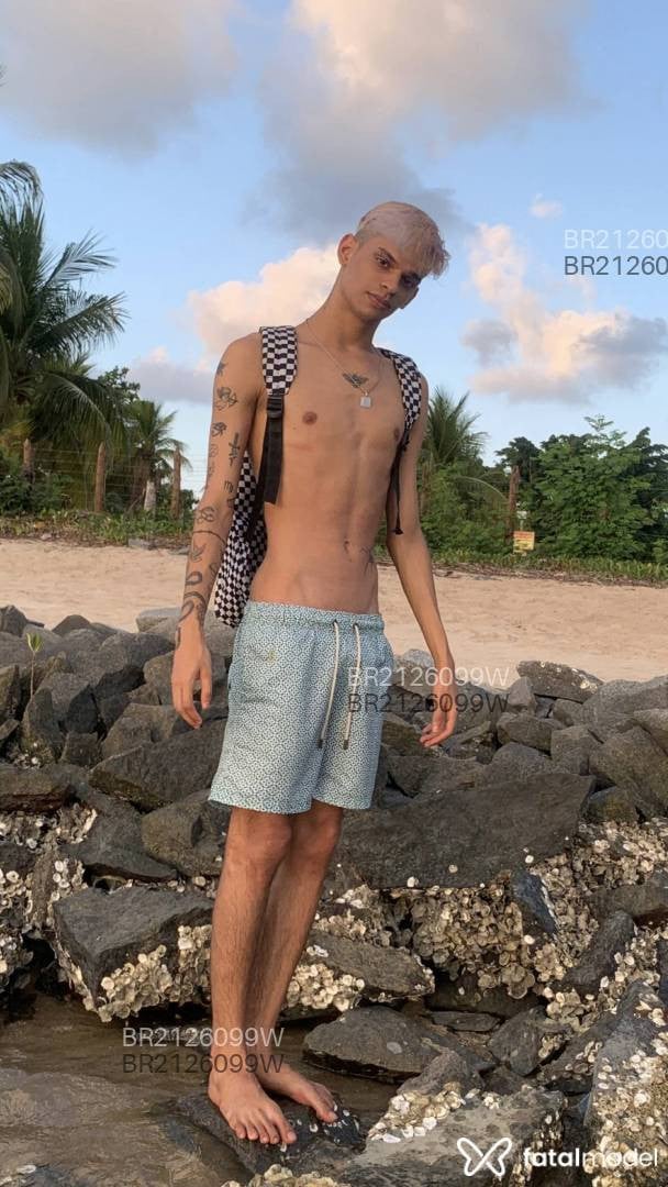 Acompanhante homem loira (o) de olhos castanhos em Rio de Janeiro - Levyer