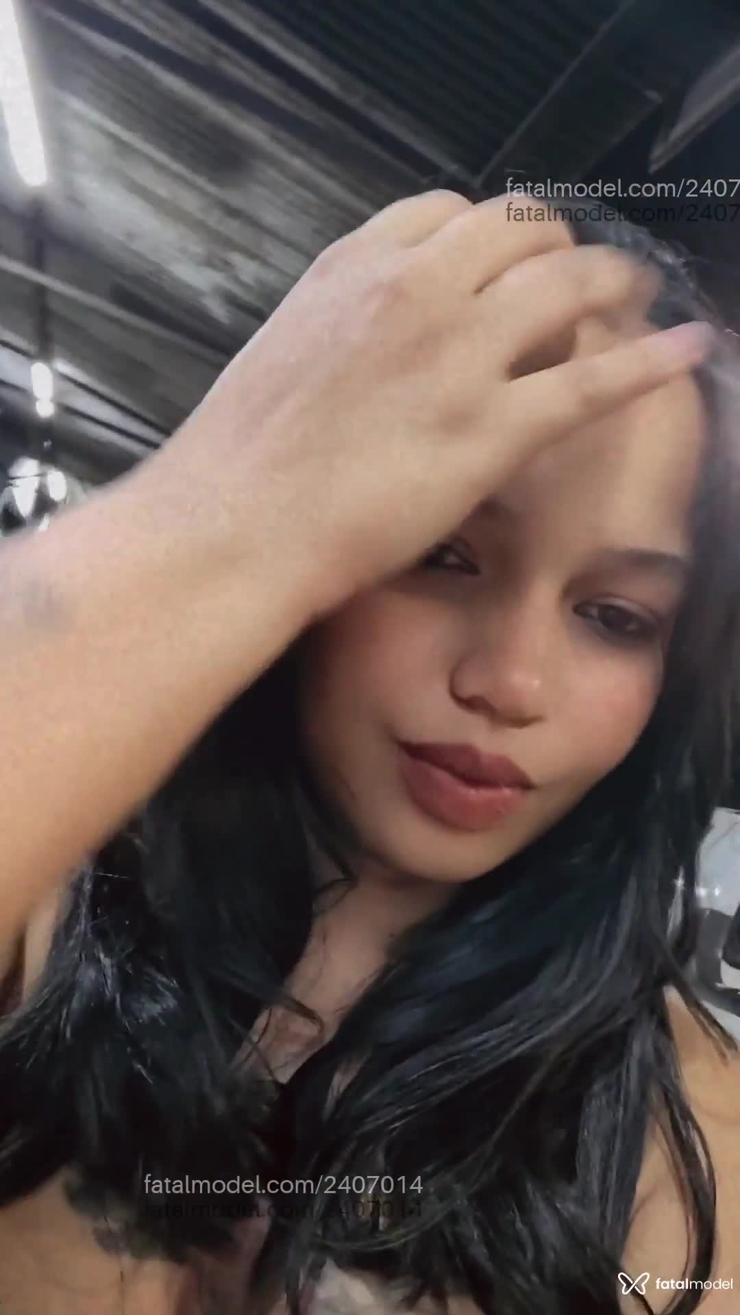 Acompanhante mulher com cabelo castanho de olhos castanhos em Itu Acompanhante mulher com cabelo castanho de olhos castanhos em Itu - Tais Amorim