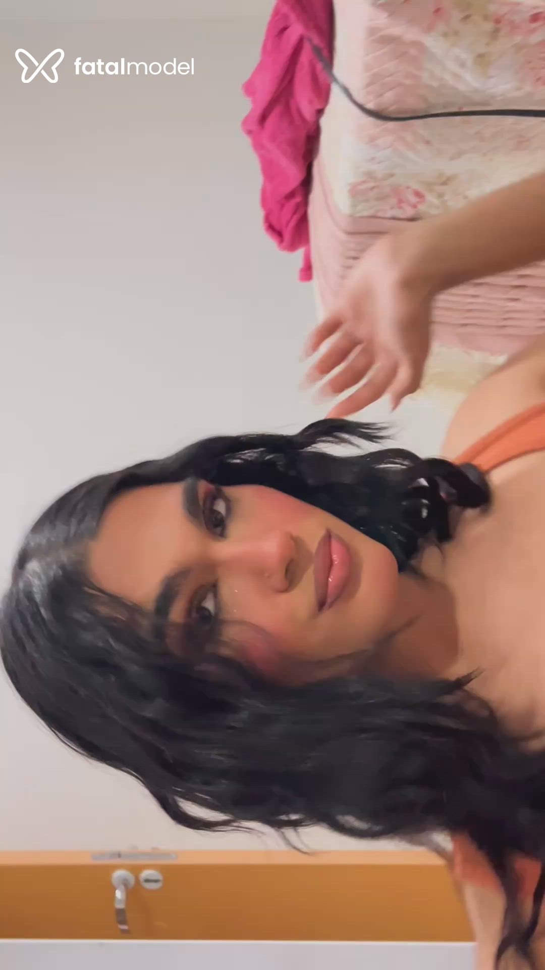 Acompanhante mulher trans morena (o) de olhos castanhos - Zaira Acompanhante mulher trans morena (o) de olhos castanhos - Zaira