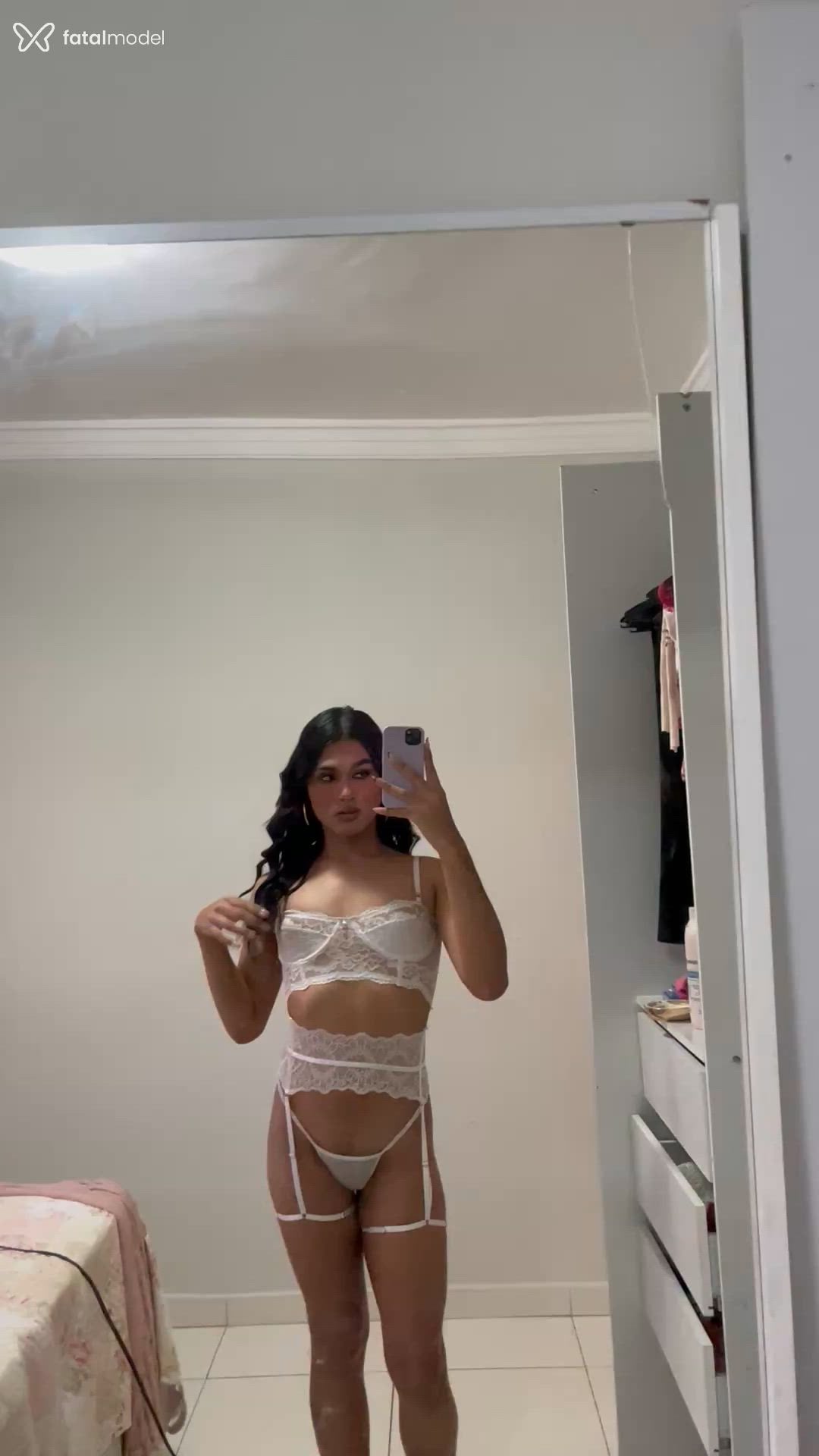 Acompanhante mulher trans morena (o) de olhos castanhos - Zaira Acompanhante mulher trans morena (o) de olhos castanhos - Zaira