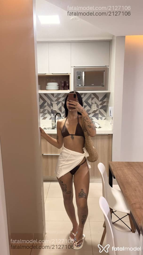 Acompanhante mulher morena (o) de olhos castanhos em Balneário Camboriú - Júlia Fernandes