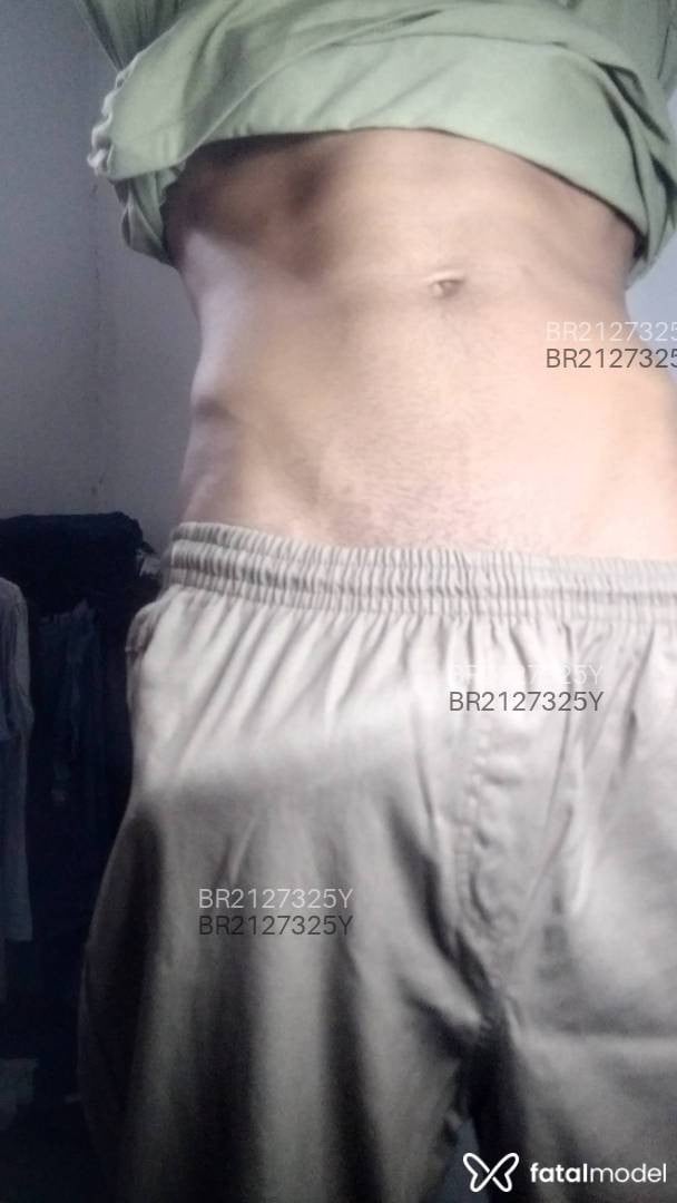 Acompanhante homem morena (o) de olhos castanhos em Goiânia - Lucky