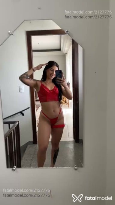 Acompanhante mulher morena (o) de olhos pretos em Curitiba Acompanhante mulher morena (o) de olhos pretos em Curitiba - Manu Ferraz