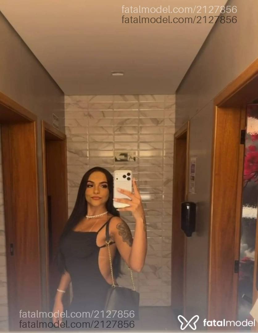 Acompanhante mulher com cabelo castanho de olhos pretos - Laís