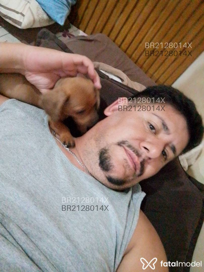 Acompanhante homem morena (o) de olhos pretos em Virtual Acompanhante homem morena (o) de olhos pretos em Virtual - Guinas