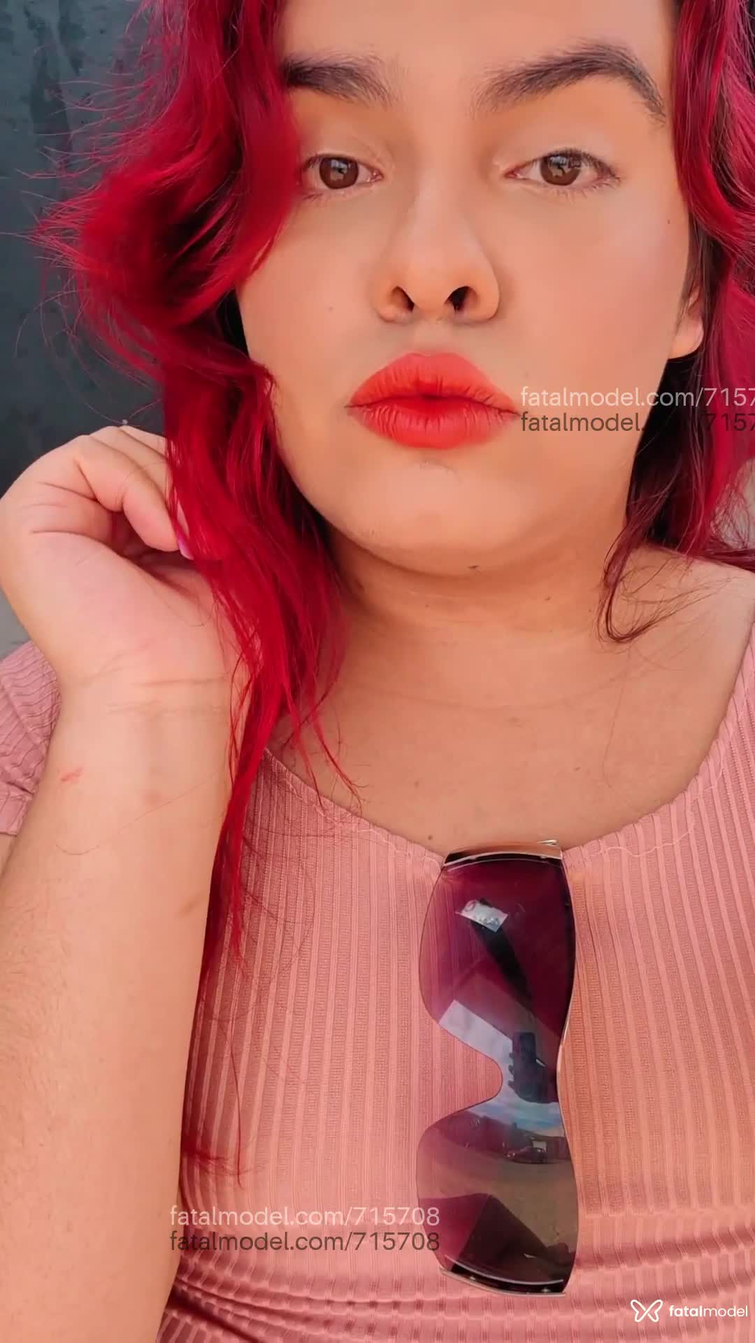 Acompanhante mulher trans ruiva (o) de olhos castanhos em Anápolis - Katy