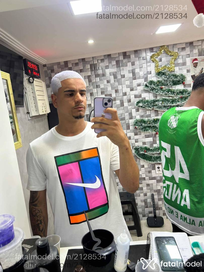 Acompanhante homem com cabelo castanho de olhos castanhos em Rio de Janeiro - Maicon