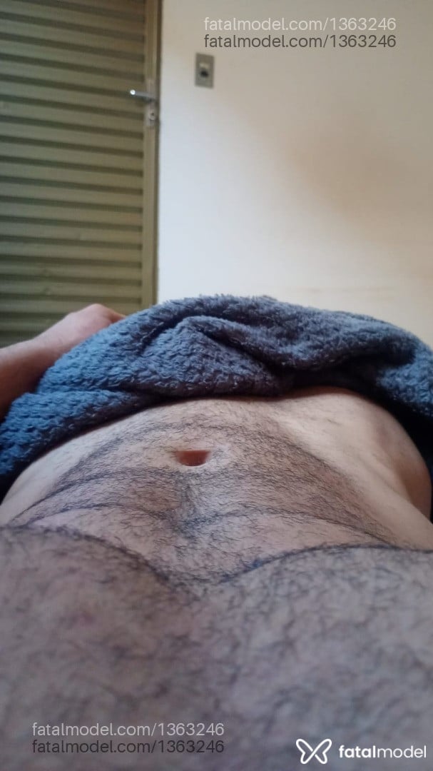 Acompanhante homem morena (o) de olhos castanhos - SANTOS