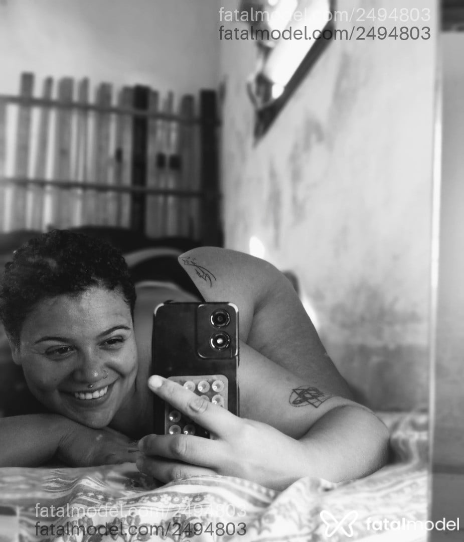 Acompanhante mulher morena (o) de olhos castanhos em Olinda Acompanhante mulher morena (o) de olhos castanhos em Olinda - Lyya Mac