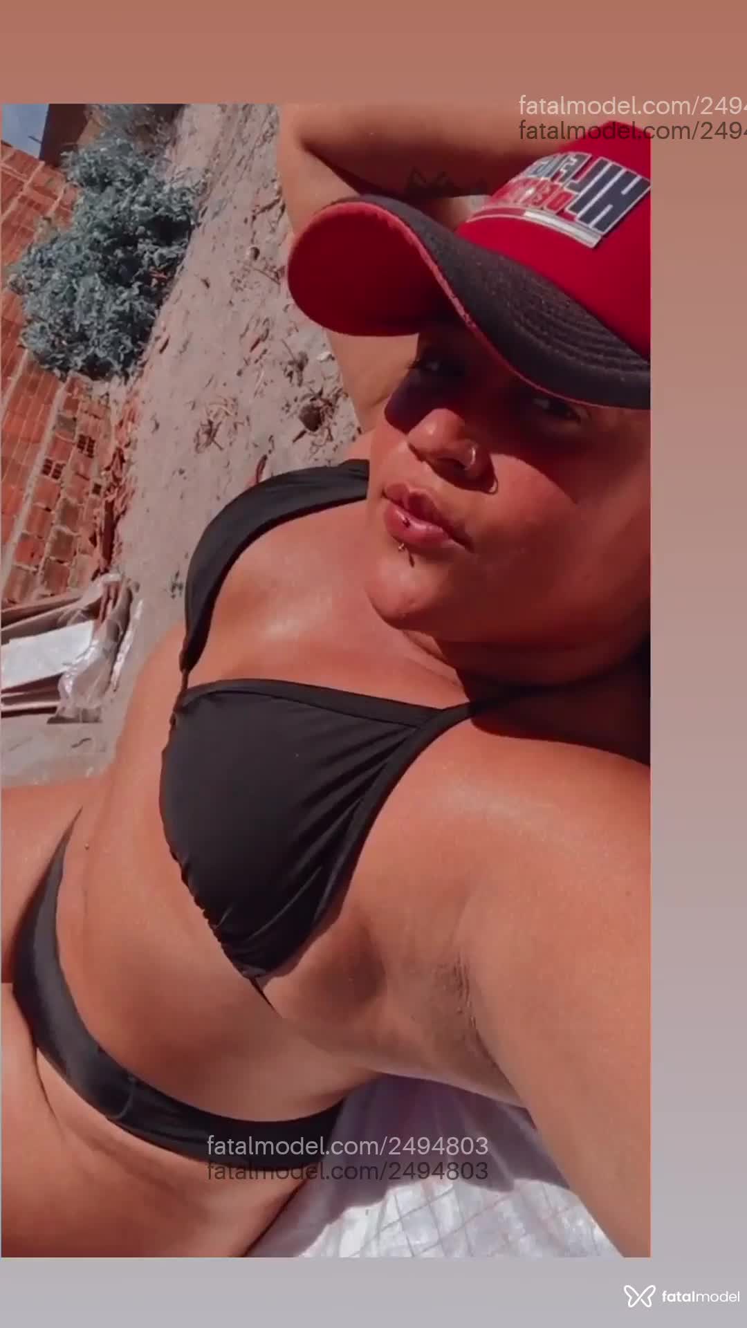 Acompanhante mulher morena (o) de olhos castanhos em Olinda Acompanhante mulher morena (o) de olhos castanhos em Olinda - Lyya Mac
