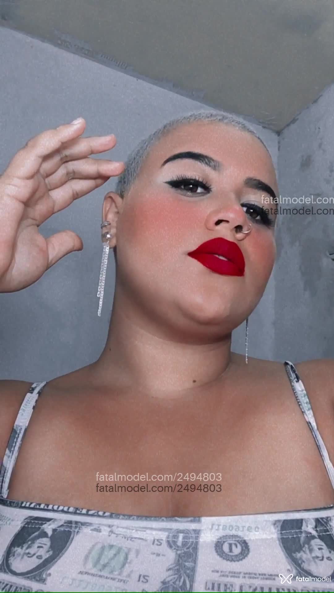 Acompanhante mulher morena (o) de olhos castanhos em Olinda Acompanhante mulher morena (o) de olhos castanhos em Olinda - Lyya Mac