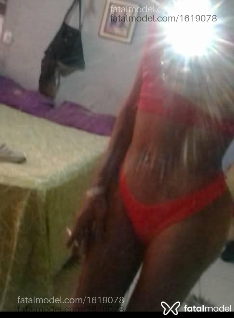 Acompanhante mulher trans com cabelo castanho de olhos castanhos em Pirapora Acompanhante mulher trans com cabelo castanho de olhos castanhos em Pirapora - Carla carolina