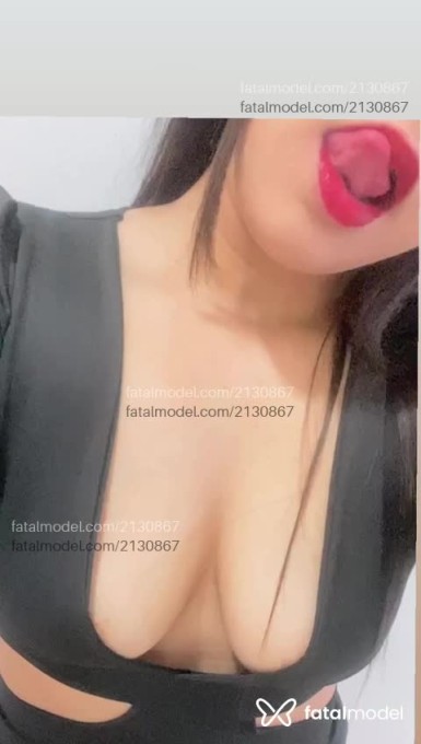Acompanhante mulher com cabelo castanho de olhos castanhos em Virtual - Radassa