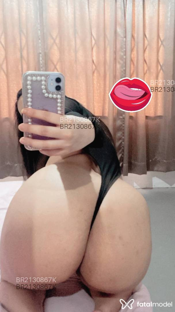 Acompanhante mulher com cabelo castanho de olhos castanhos em Virtual - Radassa