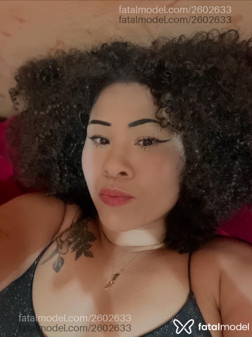 Acompanhante mulher com cabelo castanho de olhos mel em Virtual - May Oliver