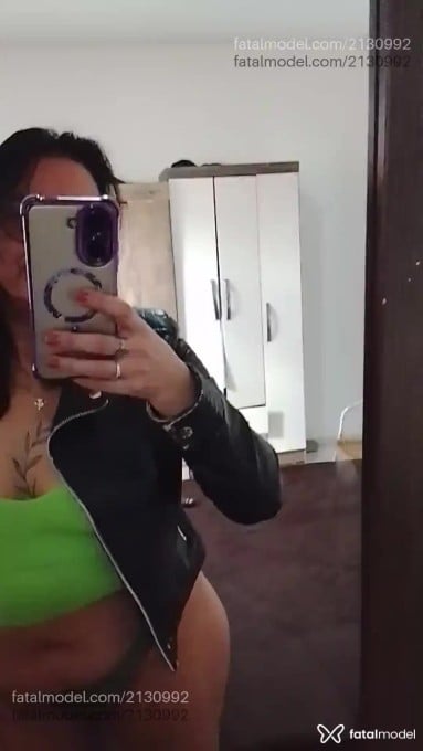 Acompanhante mulher morena (o) de olhos mel - Valentina Mendes