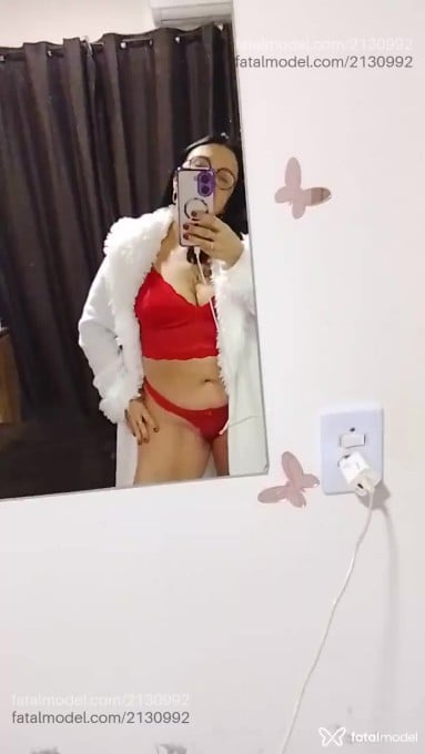 Acompanhante mulher morena (o) de olhos mel - Valentina Mendes