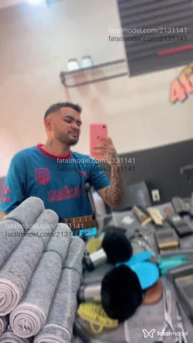 Acompanhante homem morena (o) de olhos castanhos em Ribeirão Preto - Eduardo Santtos