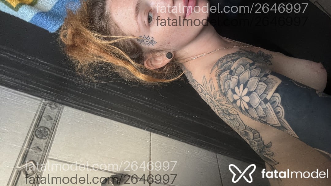 Acompanhante mulher loira (o) de olhos verdes em Pouso Alegre - Jully