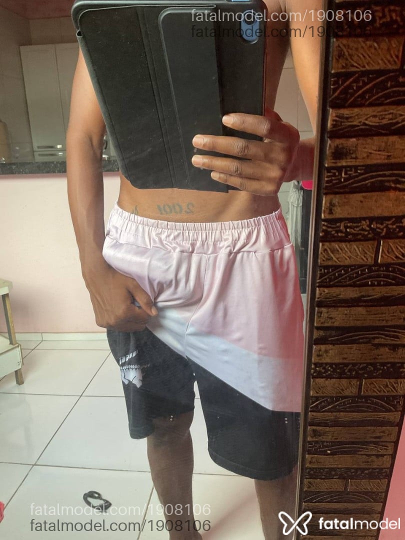 Acompanhante homem morena (o) de olhos castanhos em São Luís Acompanhante homem morena (o) de olhos castanhos em São Luís - MATTHEWS