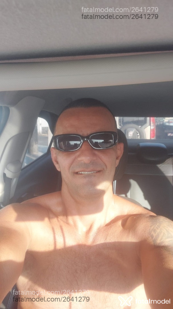 Acompanhante homem com cabelo castanho de olhos castanhos em Rio de Janeiro - Cavalcante