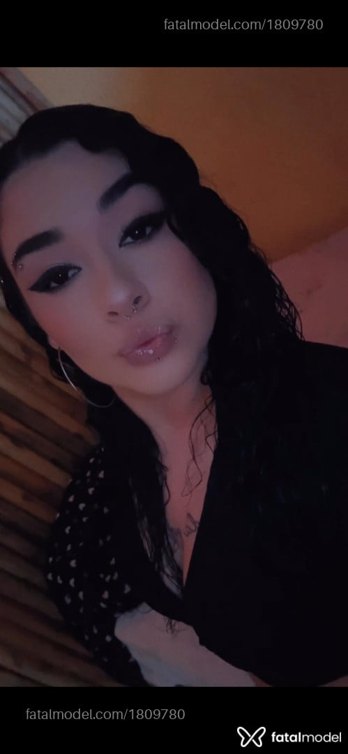 Acompanhante mulher morena (o) de olhos pretos em Novo Hamburgo - Lídia Eduarda