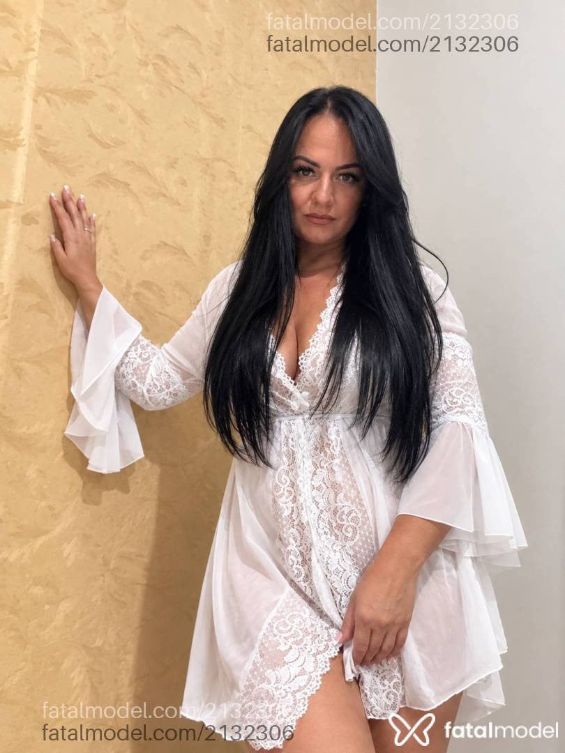 Acompanhante mulher morena (o) de olhos castanhos - Fernanda