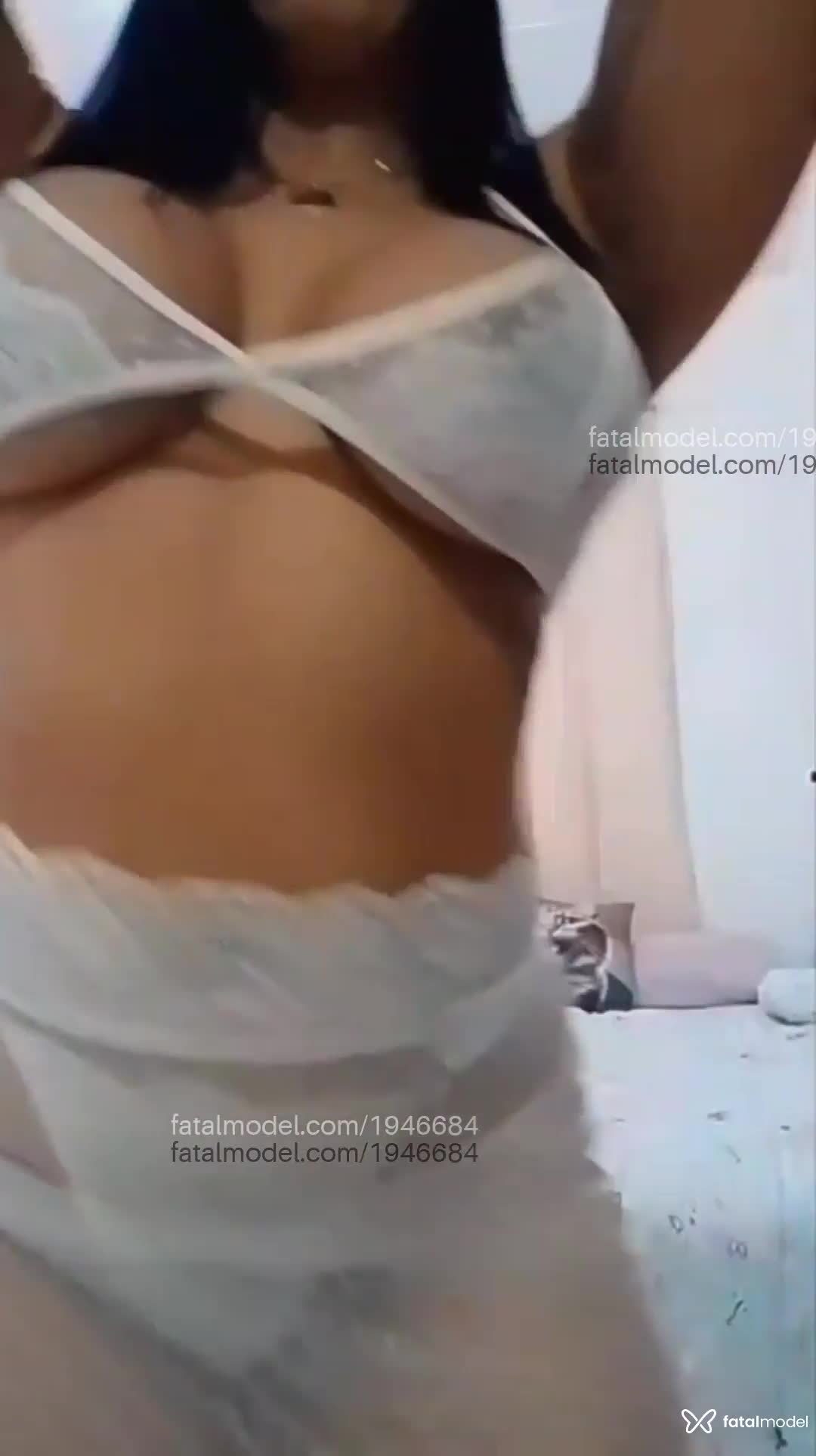 Acompanhante mulher morena (o) de olhos castanhos em Foz do Iguaçu - Julia Fontinni